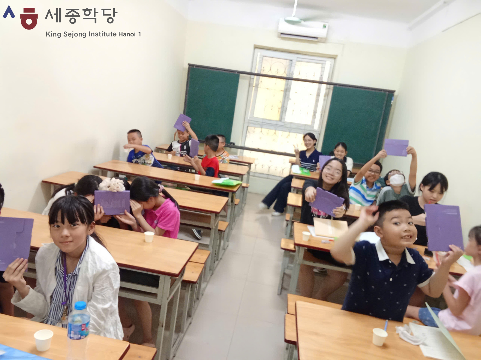 Cùng nhau trải nghiệm tô màu tranh dân gian truyền thống Hàn Quốc